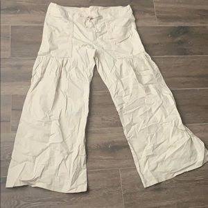 Wide leg khaki pants size XL
